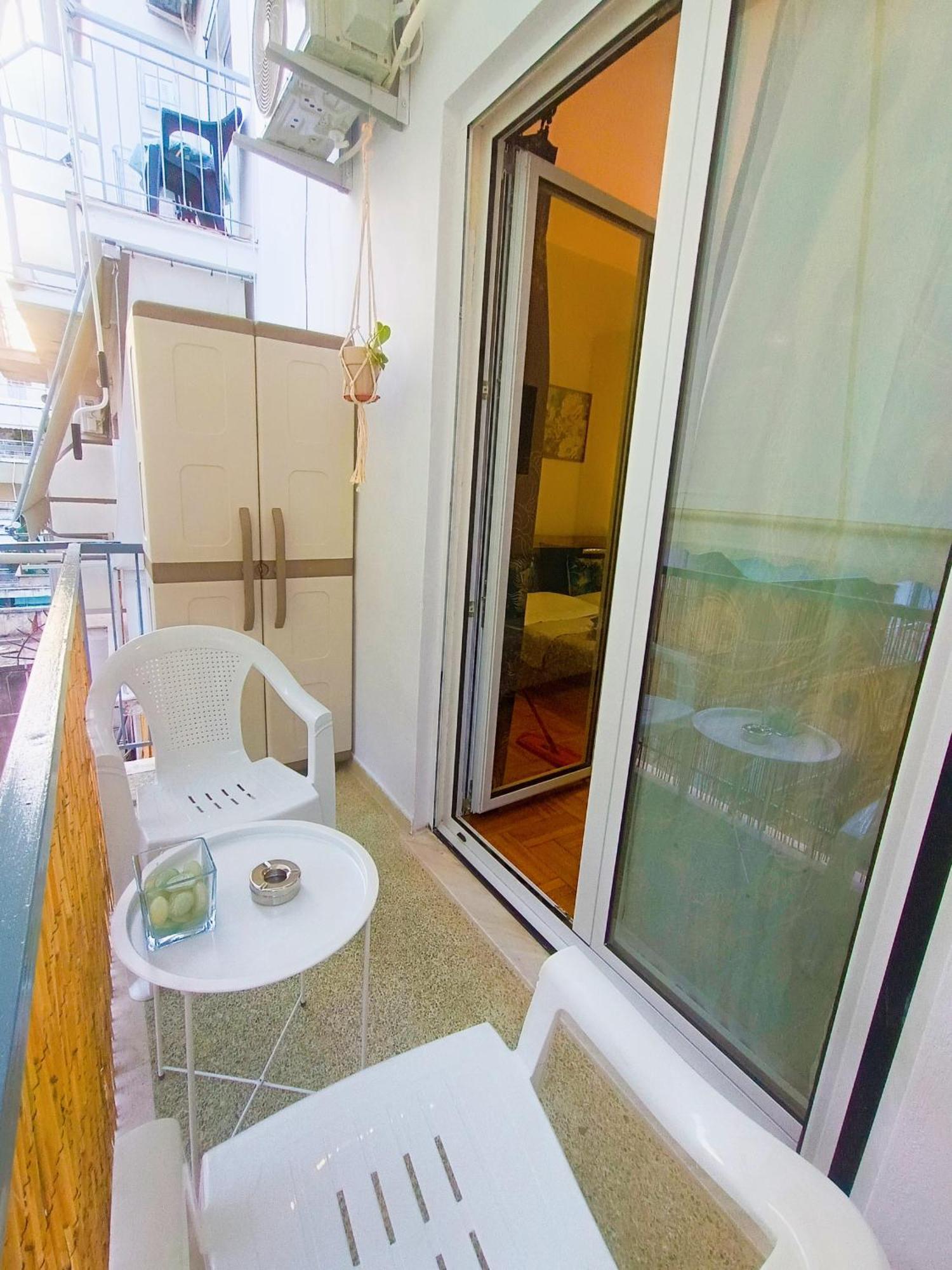 Cozy Apartment In أثينا المظهر الخارجي الصورة